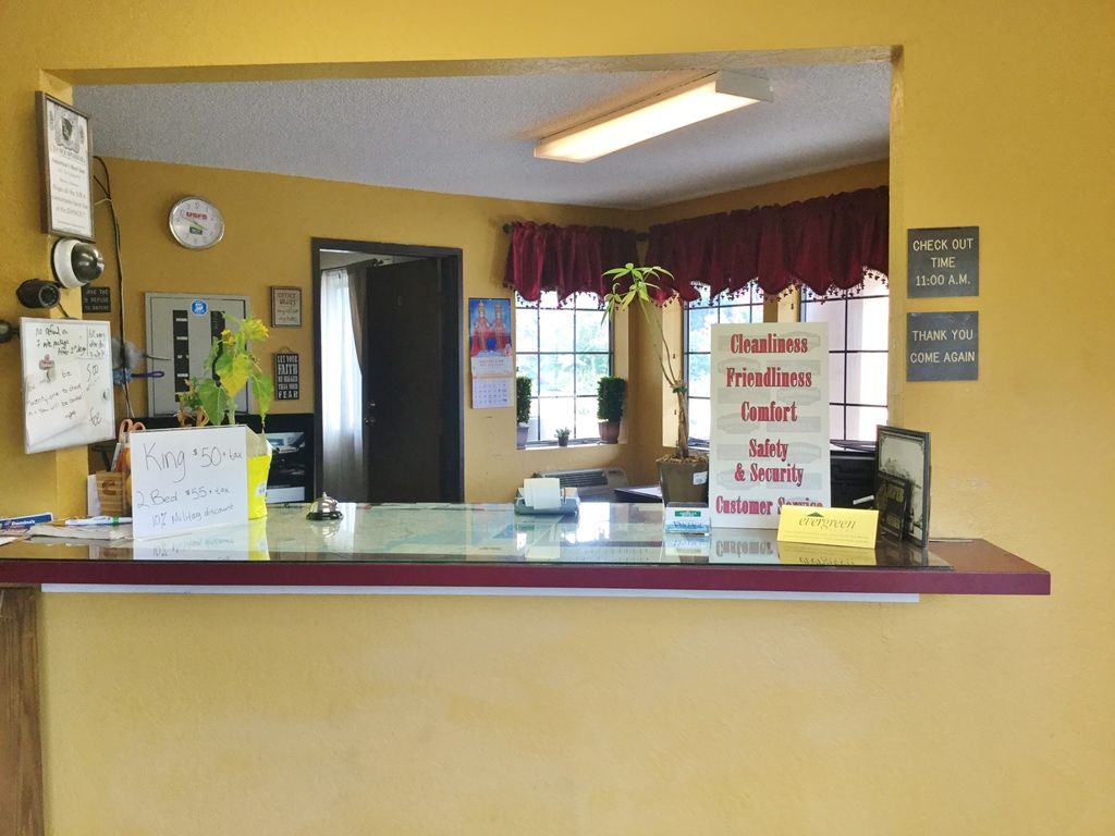 Rodeway Inn Benton Interior photo
