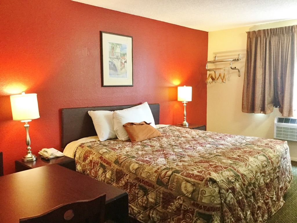 Rodeway Inn Benton Room photo